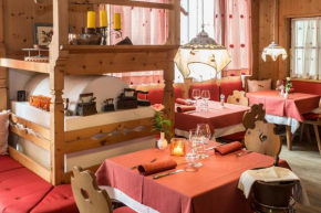 Отель Sartori's Hotel, Лавис